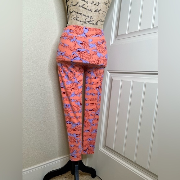 LuLaRoe Peachy Orange, Red & Purple Lotus Print OS Leggings - Picture 11 of 11